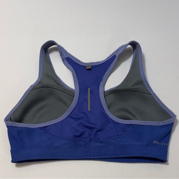 Nike Size M Women's Lavender/Blue Sports Bra - Picture 9 of 15